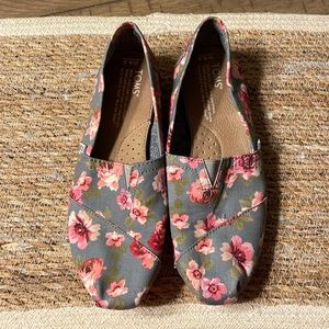 Gray Toms With Pink Flowers